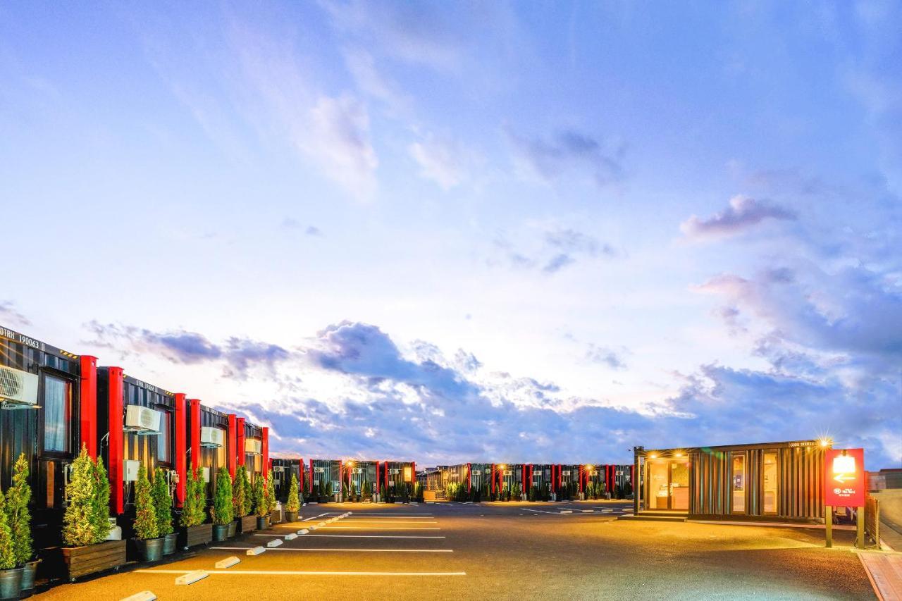 Hotel R9 The Yard Ashikagafukutomi Экстерьер фото