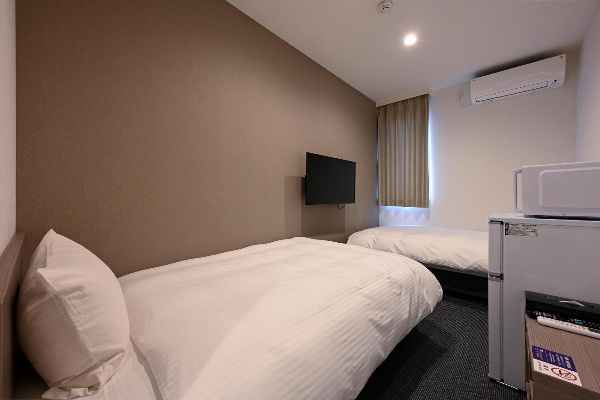 Hotel R9 The Yard Ashikagafukutomi Экстерьер фото